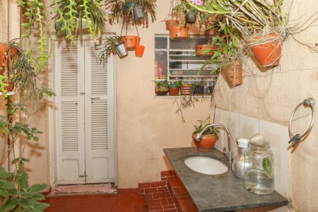 Casa à venda com 260m², 3 quartos e 3 vagas Casa à venda com 260m², 3 quartos e 3 vagasLavabo