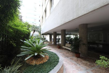 Apartamento à venda com 81m², 2 quartos e sem vagaÁrea Comum - Condomínio