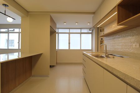 Apartamento à venda com 81m², 2 quartos e sem vagaCozinha e Área de Serviço