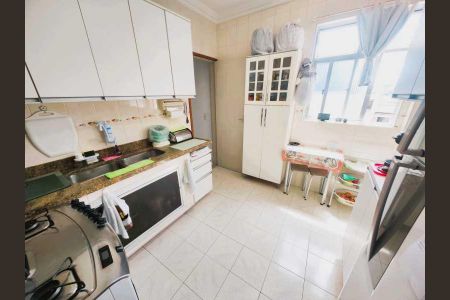 Apartamento à venda com 75m², 2 quartos e 1 vaga