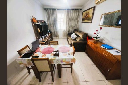 Apartamento à venda com 75m², 2 quartos e 1 vaga