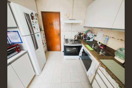 Apartamento à venda com 75m², 2 quartos e 1 vaga