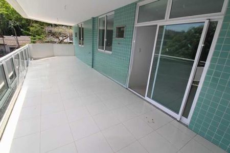 Apartamento à venda com 185m², 4 quartos e 3 vagas