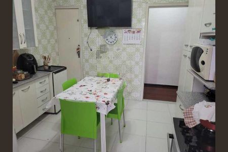 Casa de condomínio à venda com 143m², 3 quartos e 2 vagas