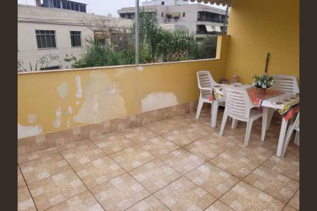 Casa de condomínio à venda com 143m², 3 quartos e 2 vagas