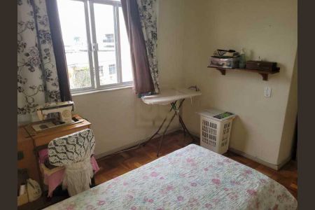 Casa de condomínio à venda com 143m², 3 quartos e 2 vagas