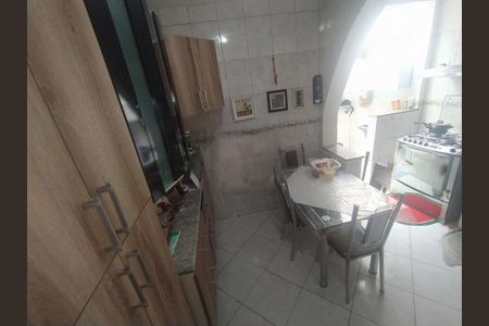 Casa de condomínio à venda com 96m², 3 quartos e 1 vaga
