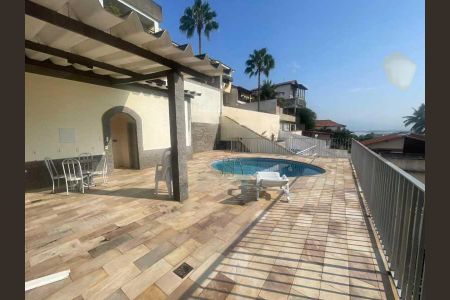 Casa à venda com 248m², 3 quartos e 2 vagas