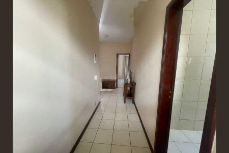 Casa à venda com 248m², 3 quartos e 2 vagas