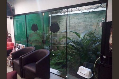 Casa à venda com 468m², 4 quartos e 4 vagas