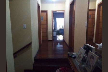 Casa à venda com 468m², 4 quartos e 4 vagas