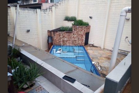 Casa à venda com 468m², 4 quartos e 4 vagas