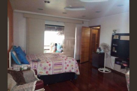 Casa à venda com 468m², 4 quartos e 4 vagas