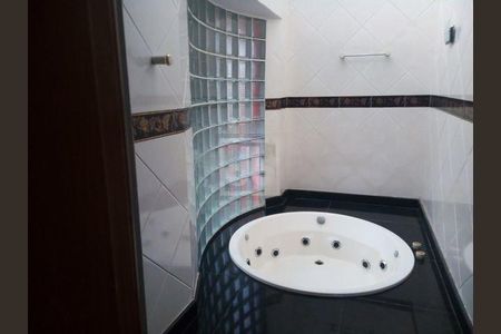 Casa à venda com 468m², 4 quartos e 4 vagas