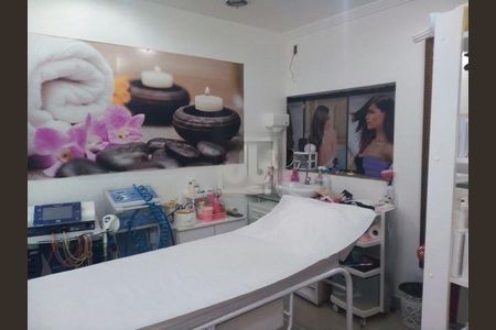 Casa à venda com 468m², 4 quartos e 4 vagas