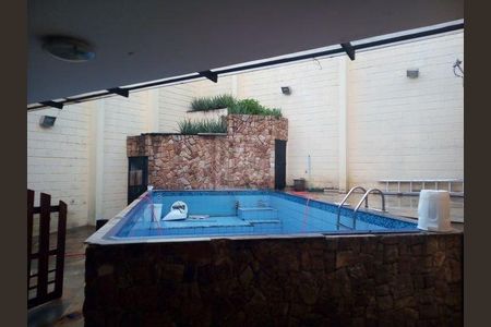 Casa à venda com 468m², 4 quartos e 4 vagas