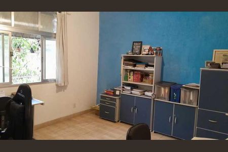 Casa à venda com 179m², 4 quartos e 1 vaga