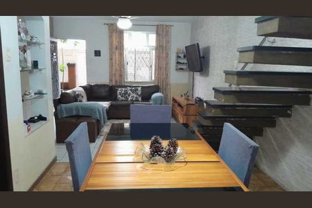 Casa à venda com 179m², 4 quartos e 1 vaga