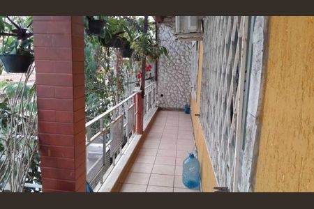 Casa à venda com 179m², 4 quartos e 1 vaga