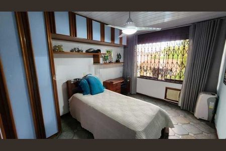 Casa à venda com 367m², 4 quartos e 4 vagas