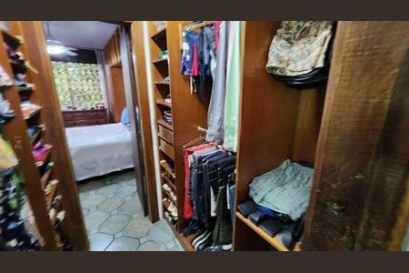 Casa à venda com 367m², 4 quartos e 4 vagas