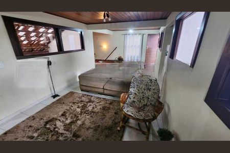 Casa à venda com 367m², 4 quartos e 4 vagas