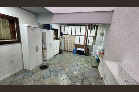 Casa à venda com 367m², 4 quartos e 4 vagas