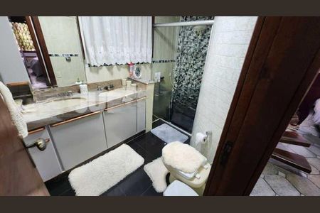 Casa à venda com 367m², 4 quartos e 4 vagas