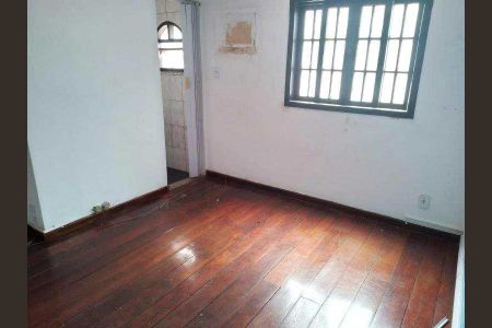 Casa à venda com 270m², 5 quartos e 1 vaga