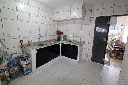 Casa de condomínio à venda com 68m², 2 quartos e 1 vaga