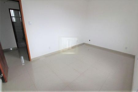 Casa de condomínio à venda com 68m², 2 quartos e 1 vaga