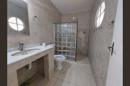 Casa à venda com 65m², 2 quartos e sem vaga