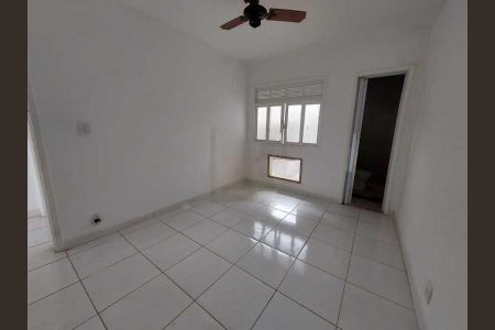 Casa à venda com 65m², 2 quartos e sem vaga
