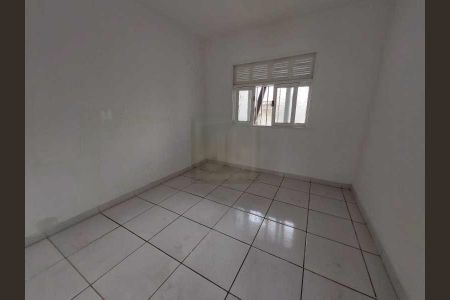 Casa à venda com 65m², 2 quartos e sem vaga