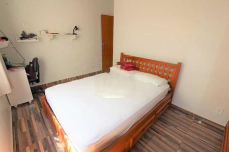 Casa à venda com 100m², 3 quartos e 4 vagas