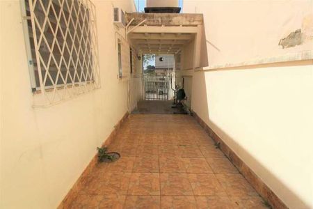 Casa à venda com 100m², 3 quartos e 4 vagas