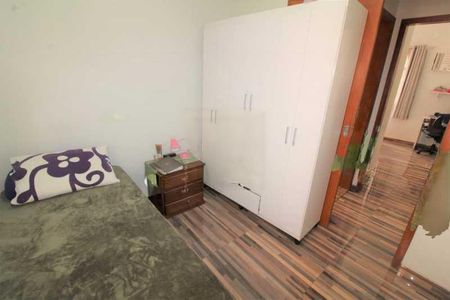Casa à venda com 100m², 3 quartos e 4 vagas