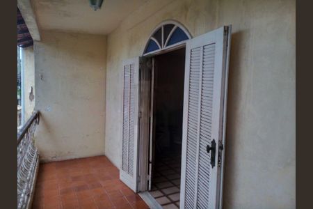 Casa à venda com 178m², 3 quartos e 2 vagas