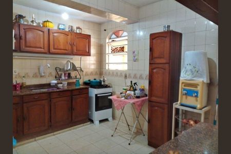 Casa à venda com 178m², 3 quartos e 2 vagas