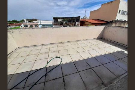 Casa à venda com 197m², 3 quartos e 1 vaga