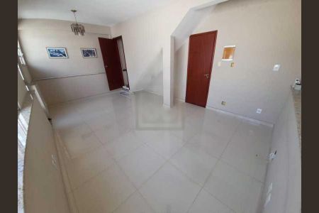 Casa à venda com 197m², 3 quartos e 1 vaga