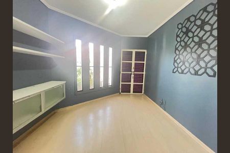 Casa à venda com 217m², 3 quartos e 4 vagas