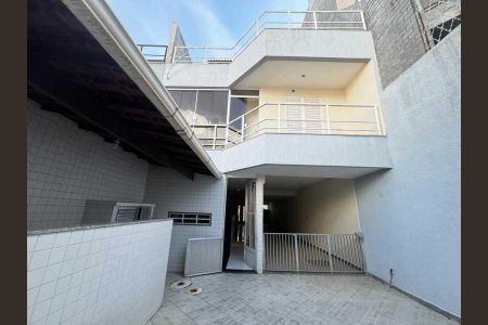 Casa à venda com 217m², 3 quartos e 4 vagas