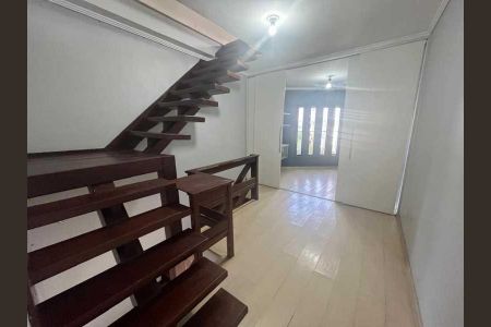 Casa à venda com 217m², 3 quartos e 4 vagas