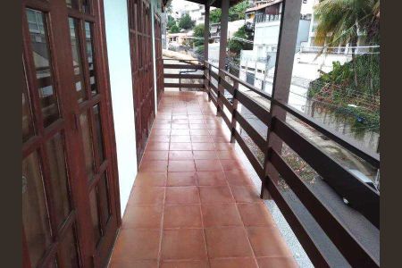 Casa à venda com 283m², 4 quartos e 2 vagas