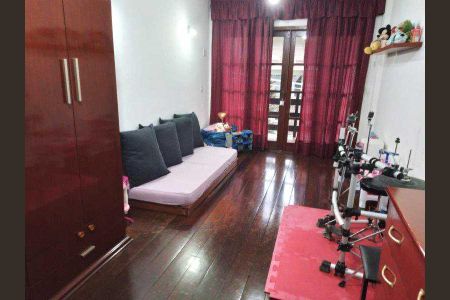 Casa à venda com 283m², 4 quartos e 2 vagas