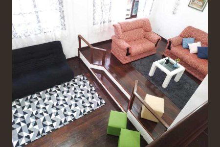 Casa à venda com 283m², 4 quartos e 2 vagas