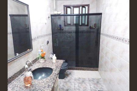 Casa à venda com 283m², 4 quartos e 2 vagas