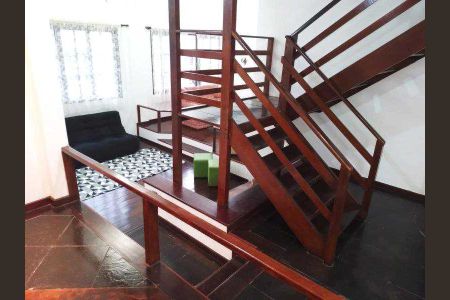 Casa à venda com 283m², 4 quartos e 2 vagas