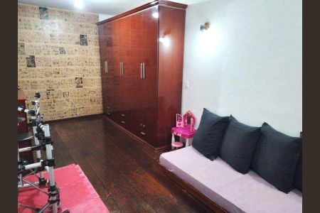 Casa à venda com 283m², 4 quartos e 2 vagas